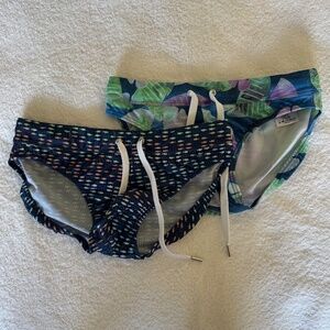 🐠🌊 Double Fish Print! 2(X)IST Swim Brief Set (2 Pairs) - Great Condition Small